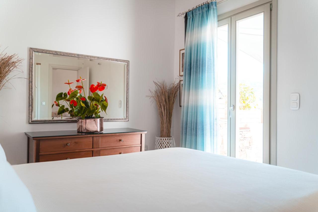 Sifanto Mare Apartments Фарос Екстериор снимка